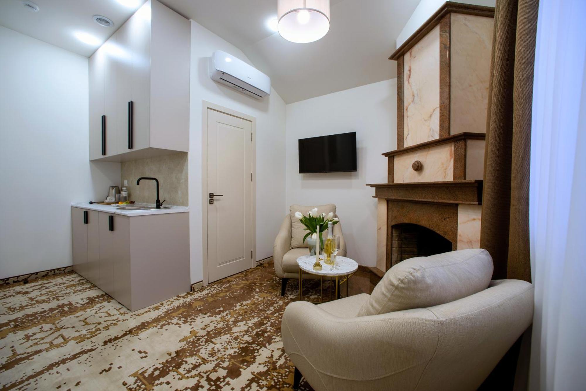 The House Hotel Yerevan Luaran gambar