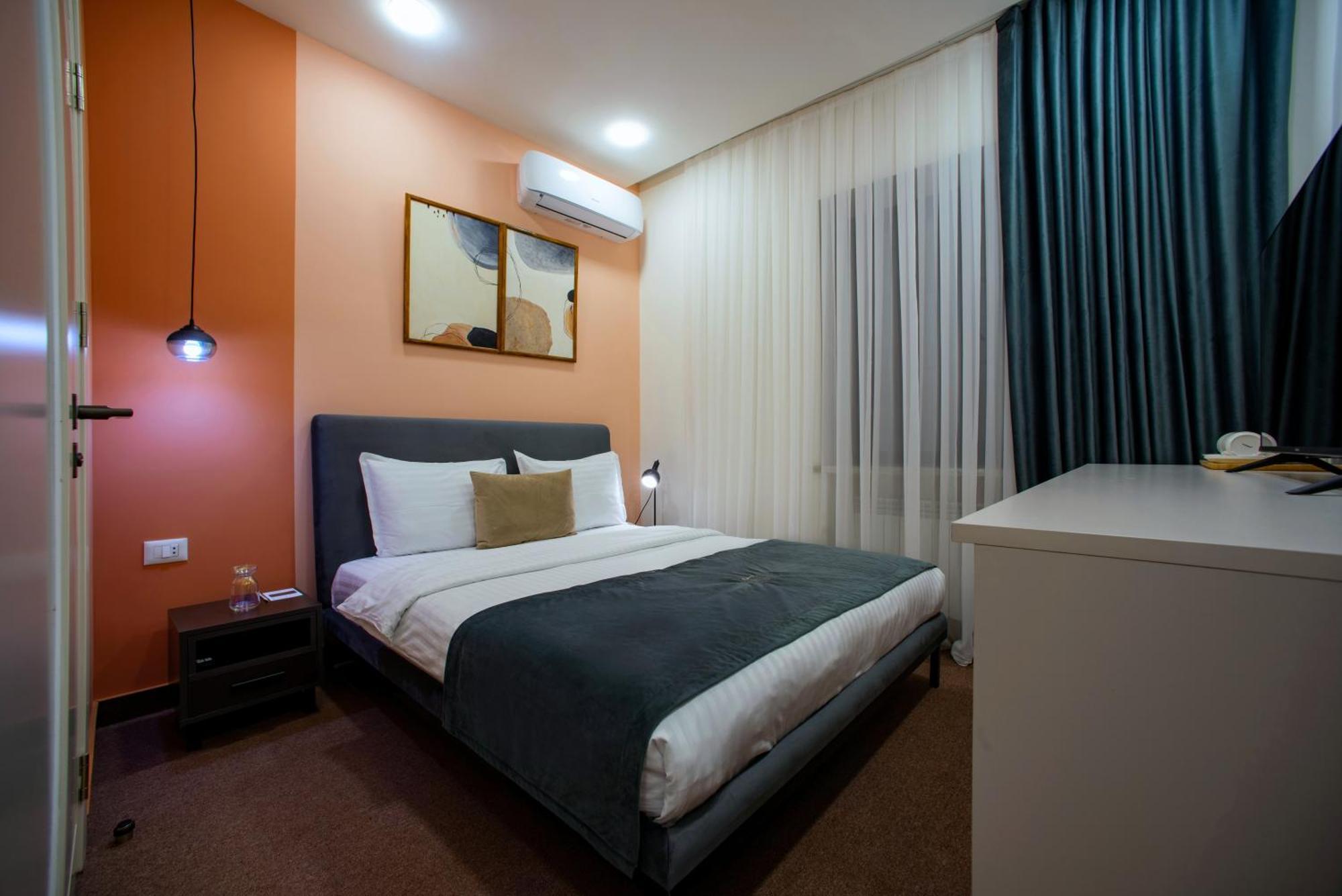 The House Hotel Yerevan Luaran gambar